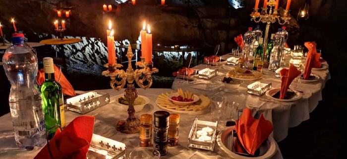 Perfekt f�r Ihren Teamausflug mit Ap�ro & H�hlenraclette.